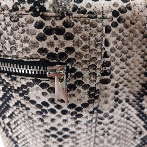 Zara Python Print Coat - Picture 3 of 9